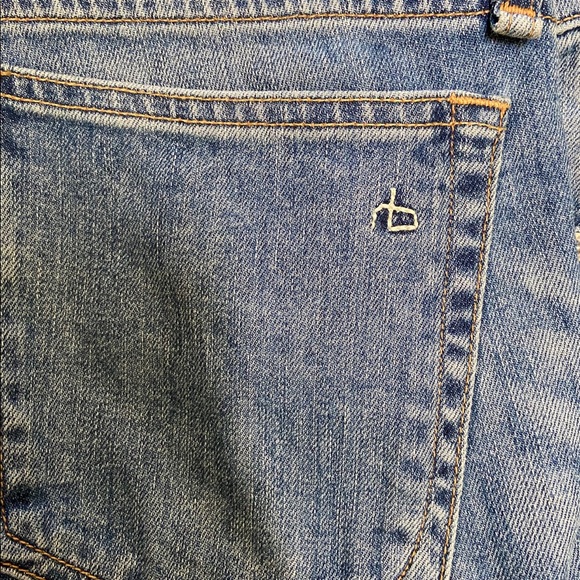 Light wash Rag and Bone boyfriend jeans - Picture 4 of 4